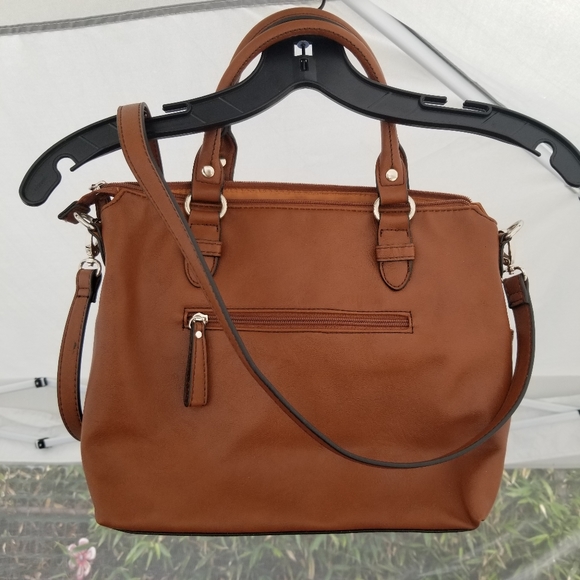 Relic Leather Purse - Convertible with extra strap included - Picture 2 of 5